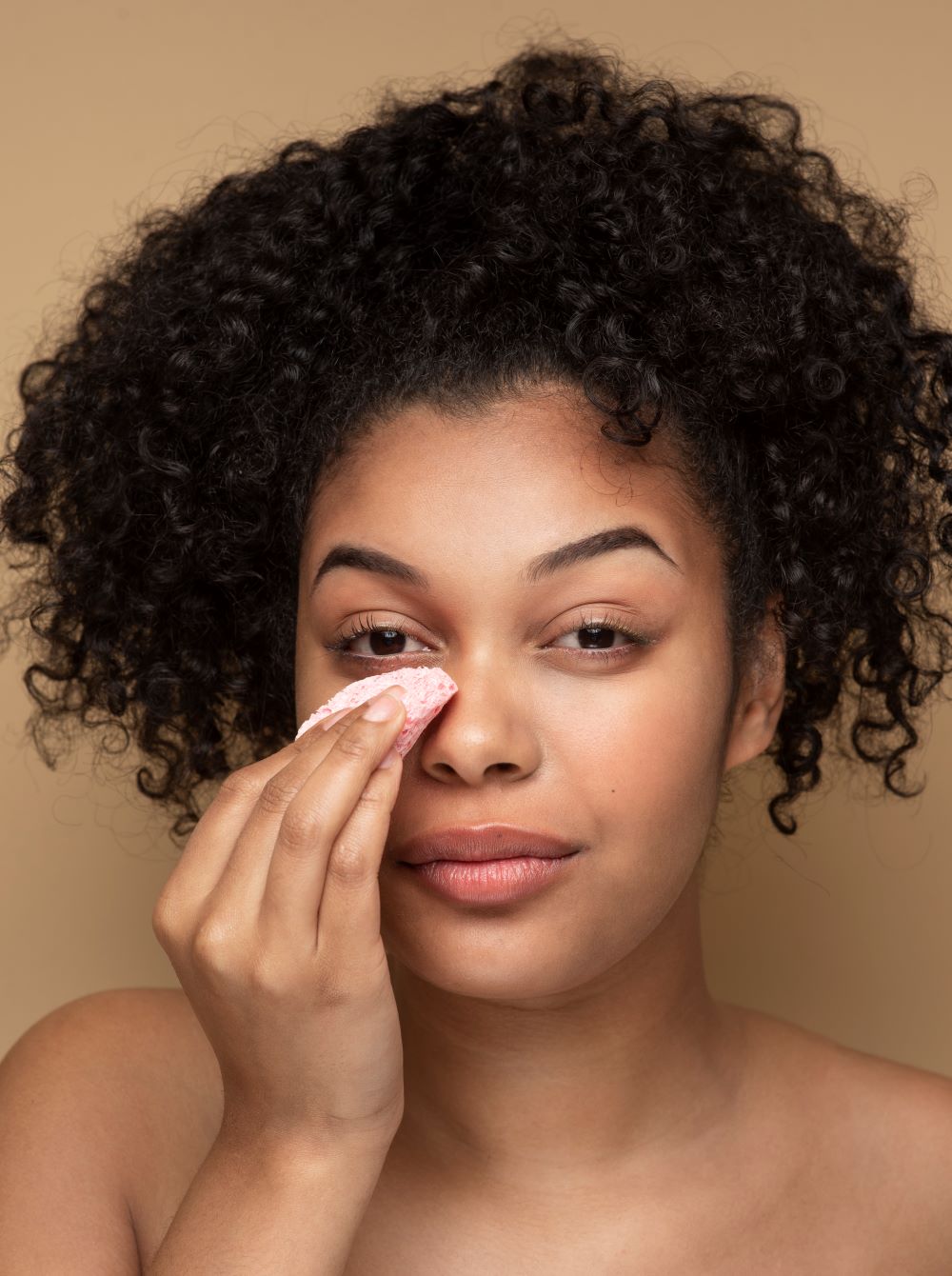 Achieve Flawless Skin with Awear's Skincare Solutions
